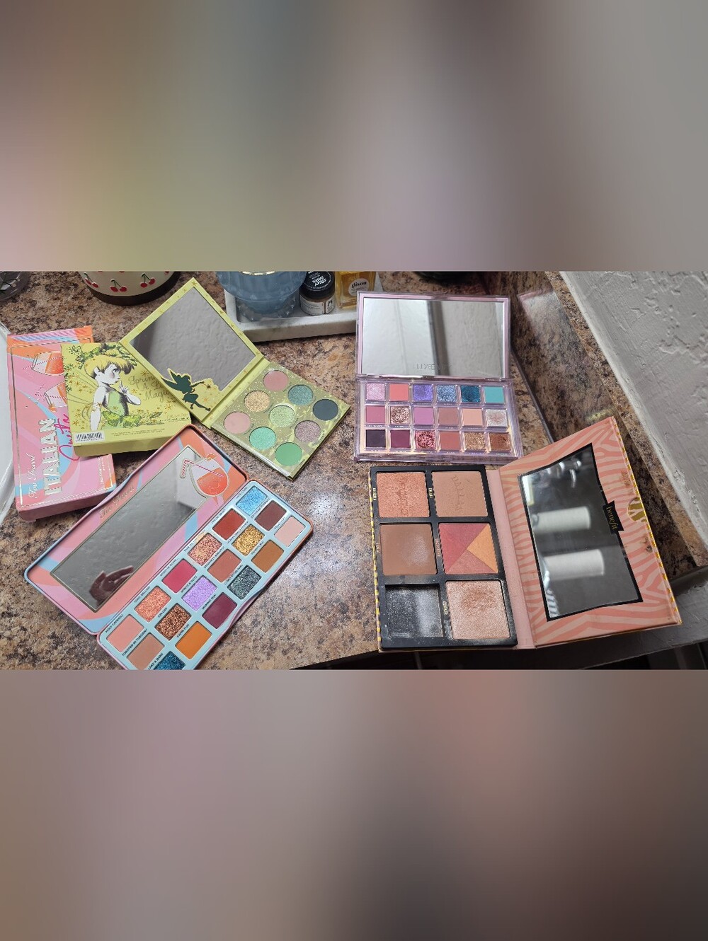 Makeup bundl